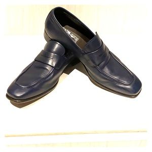 Salvatore Ferragamo 8.5EE